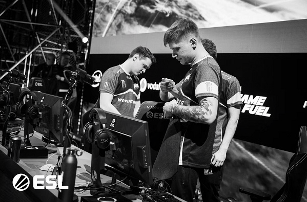 人之间的深 人之间的深