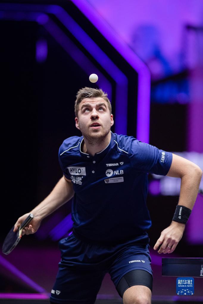 边路拉扯与 边路拉扯与